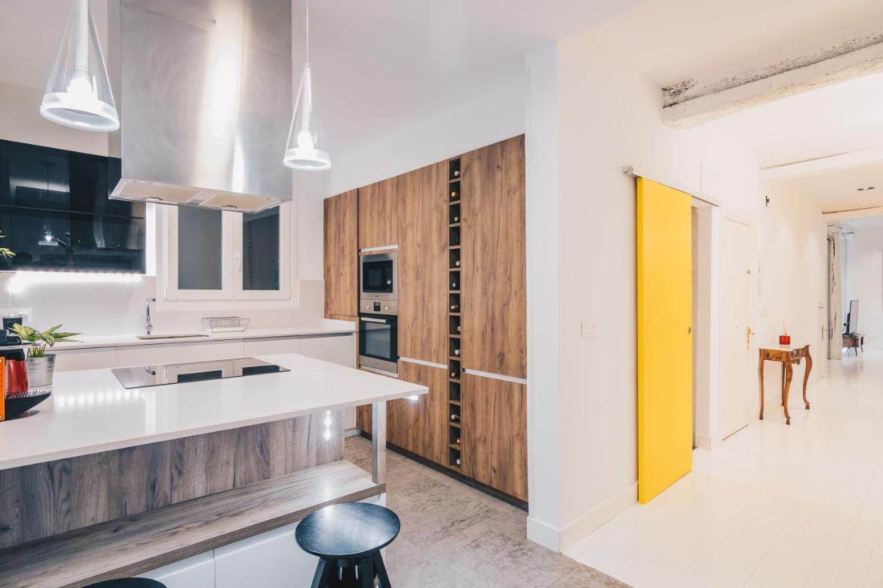 Plaza Nueva Apartment By People Rentals Bilbao Zewnętrze zdjęcie